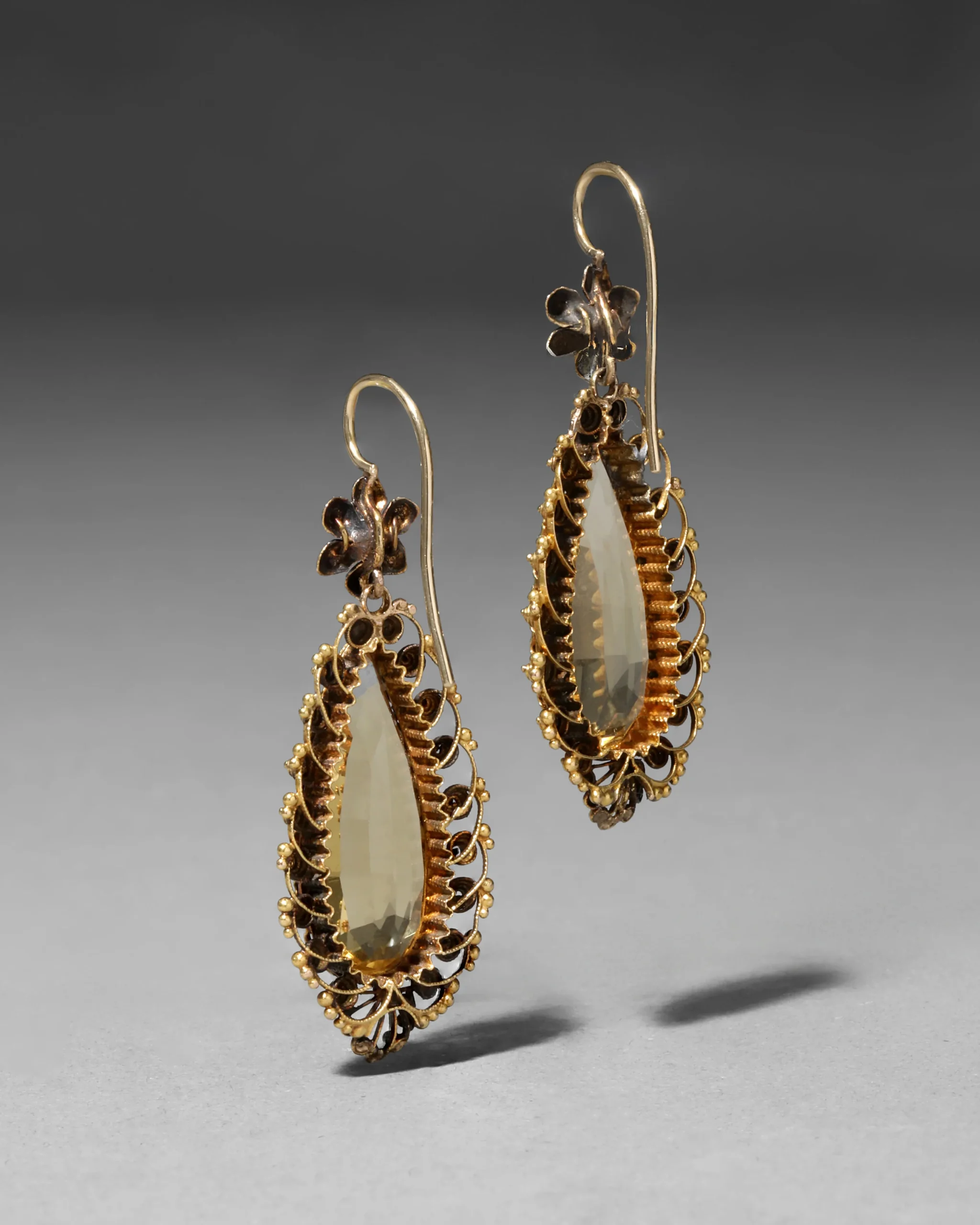 Antique 1850s 14k Gold with Citrine & Pearl Drop Earring