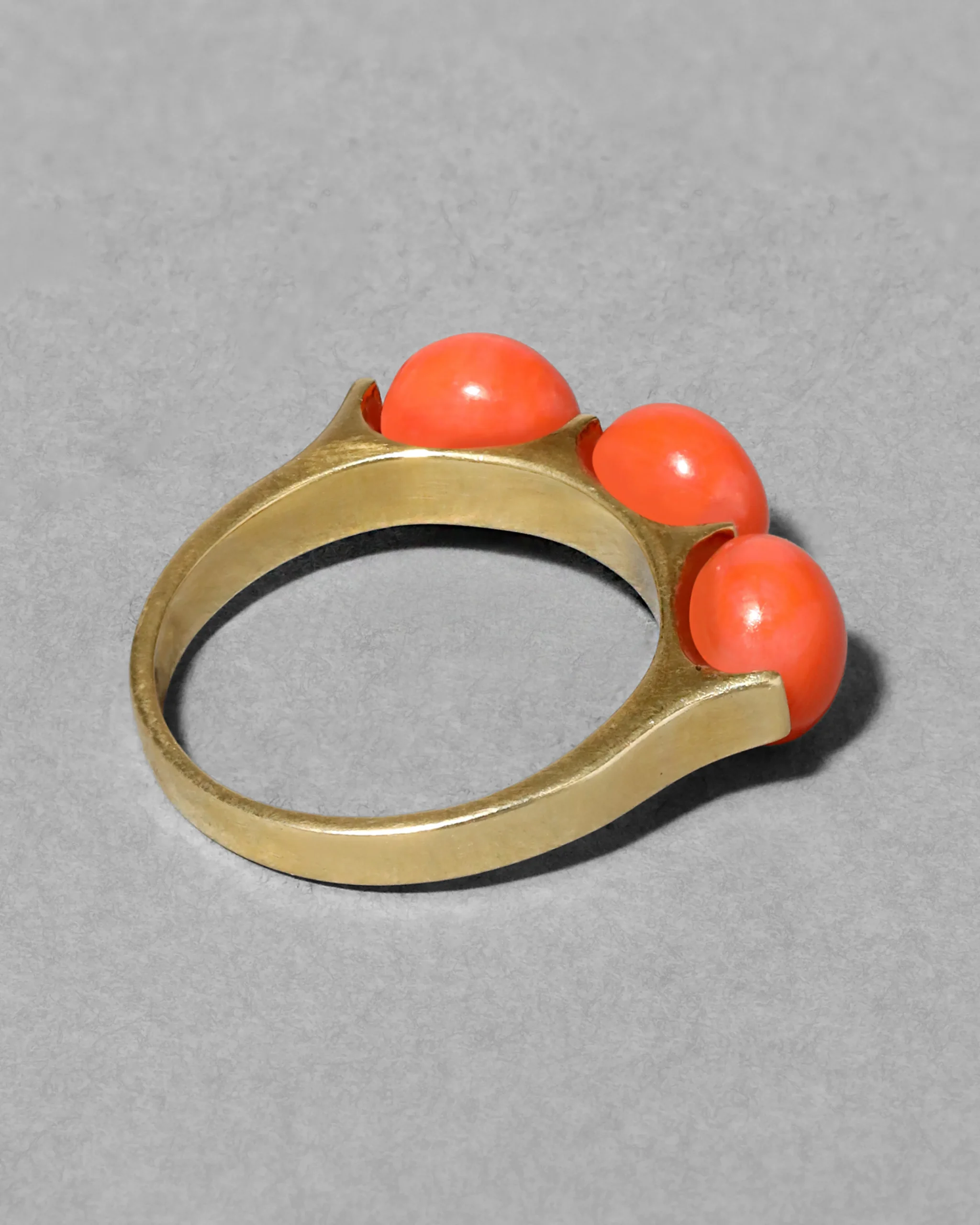 Vintage 1960s 10k Gold with Coral Cabachon Trio Ring
