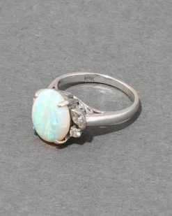 Vintage 1930s 18k White Gold Opal & Diamond Ring